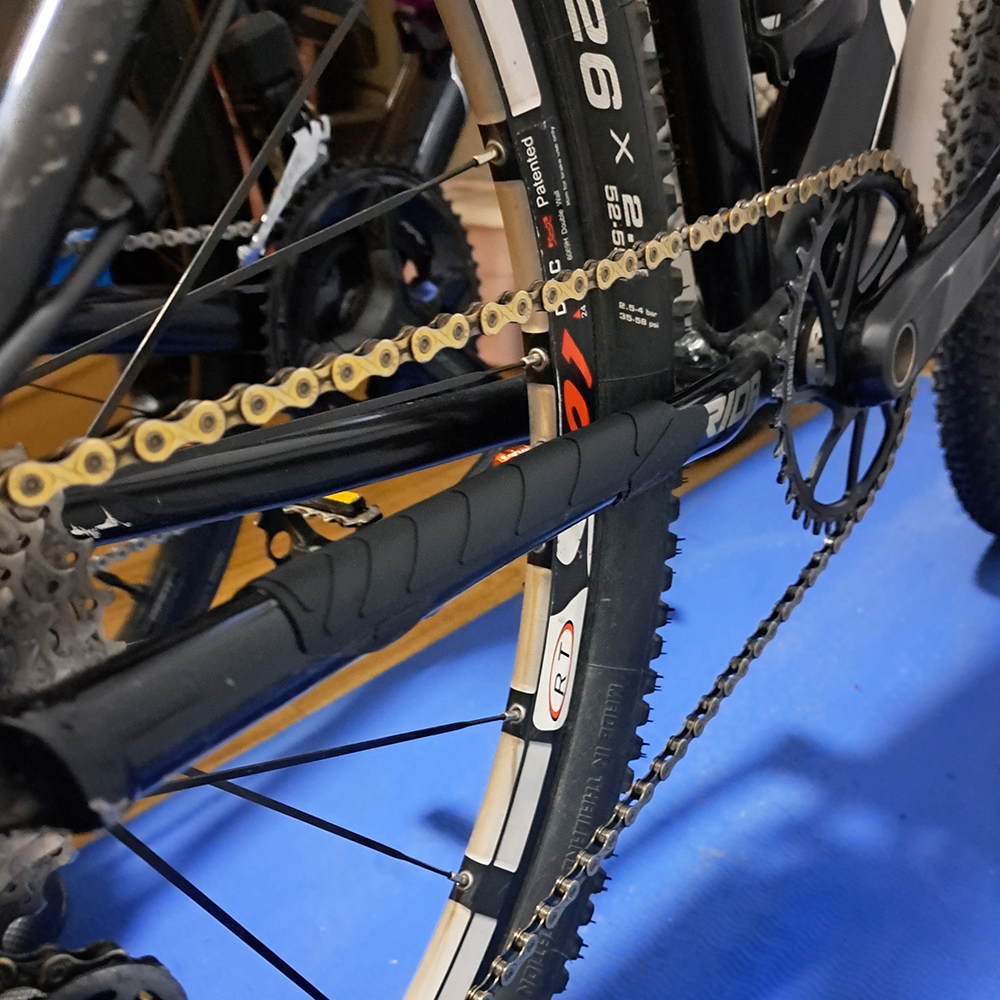 ZTTO MTB Road Bike Frame Prote - Door Chain Guard recensione e prezzo